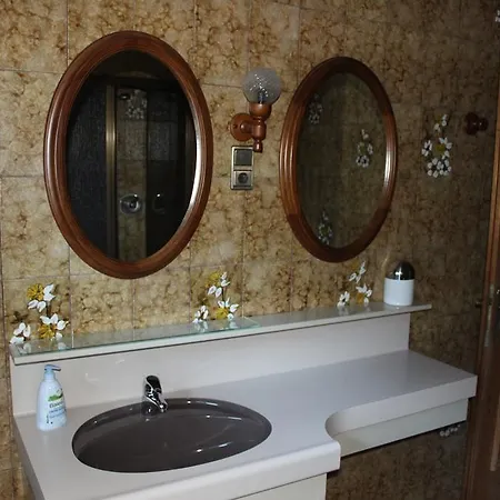 Haus Lena ザンクト・マルティン・バイ・ローファー