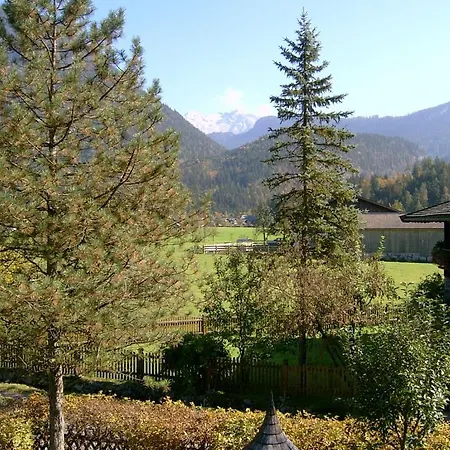 Haus Lena アパート ザンクト・マルティン・バイ・ローファー